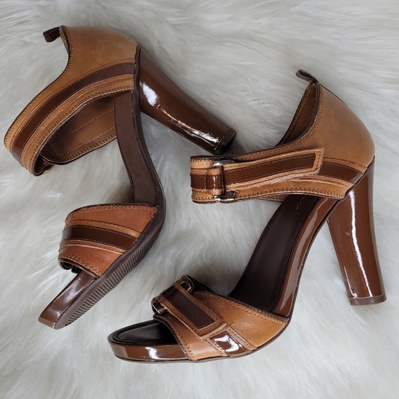 BCBG Brown Pump Heels - Picture 2 of 14